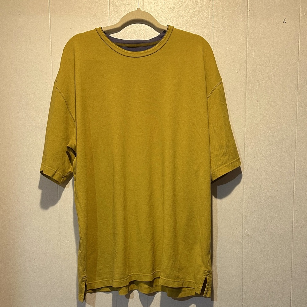 Patagonia xl mustard colored XS with blue in collar